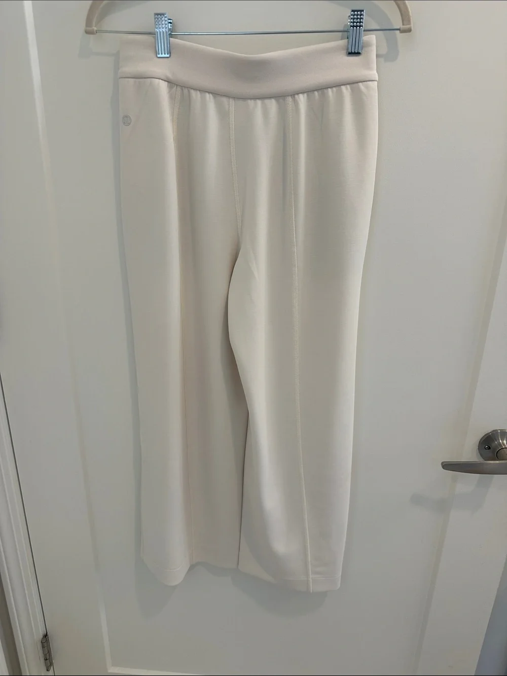 Lululemon Softstreme High Rise Wide Legged Cropped Pant